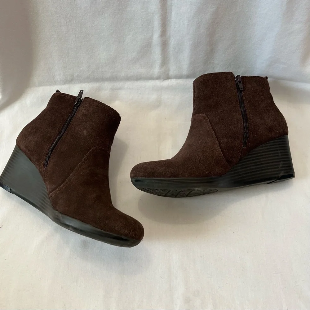 Clark’s Dark Brown Suede Wedge Booties